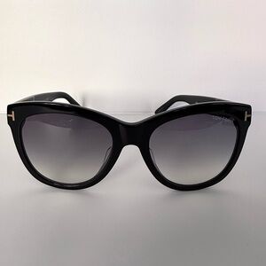 NEW!!! Tom Ford TF870-F 01B women sunglasses Authentic